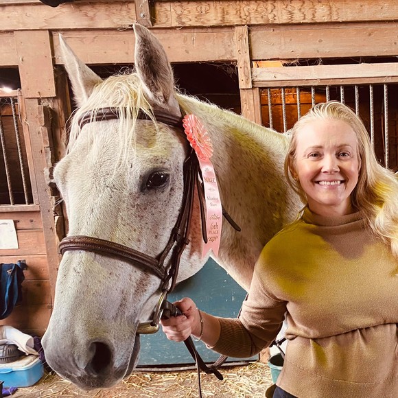 Meet your Posher, Jennifer - Picture 1 of 1